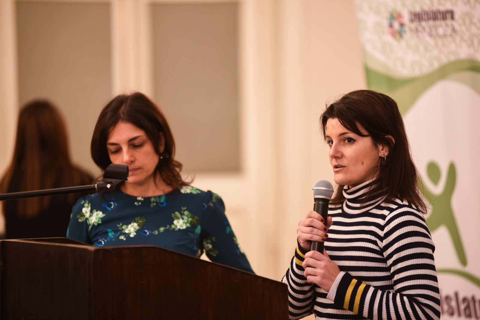 Denise Ferrero y Lourdes Sánchez