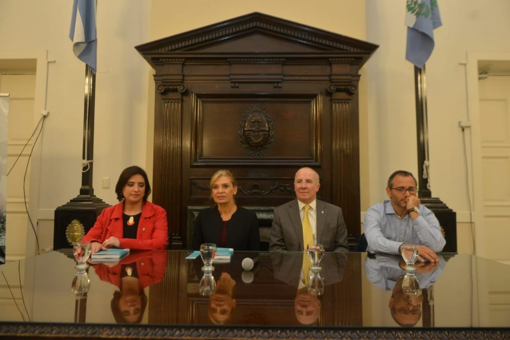 La presentación se desarolló hoy