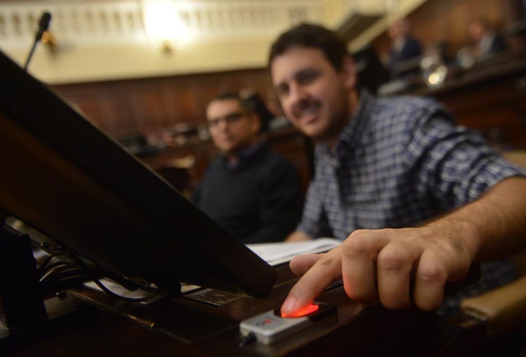 Sesión Senado 26 de marzo