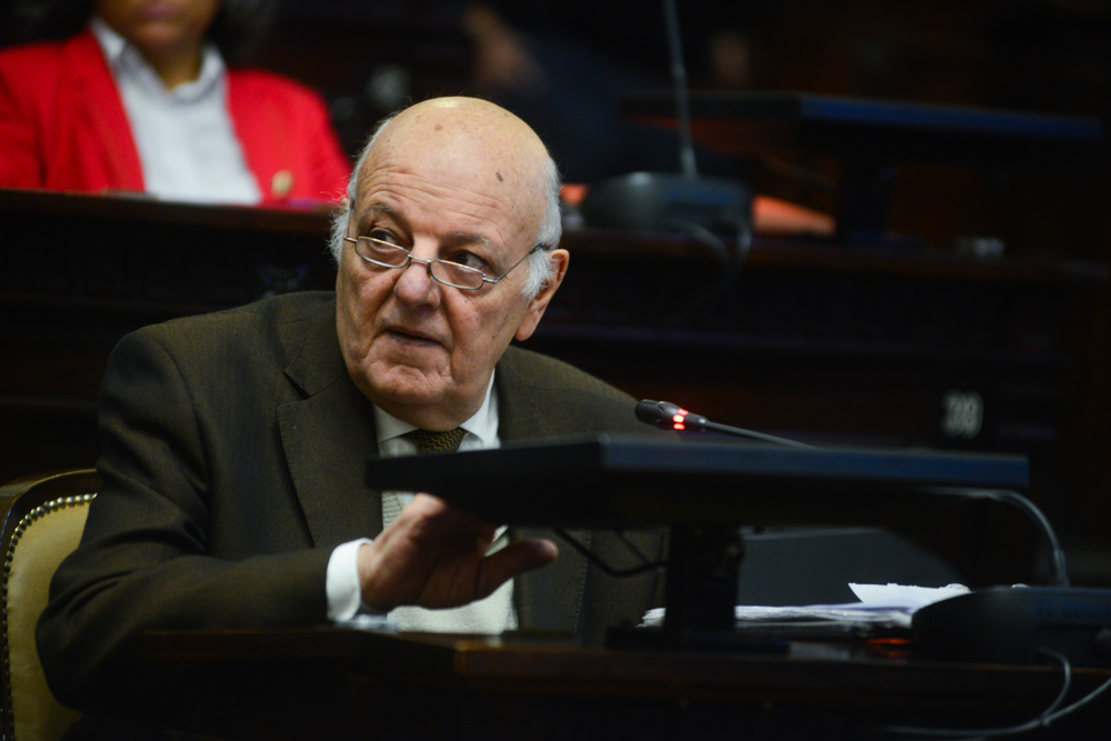 Sesión senado 7 de mayo