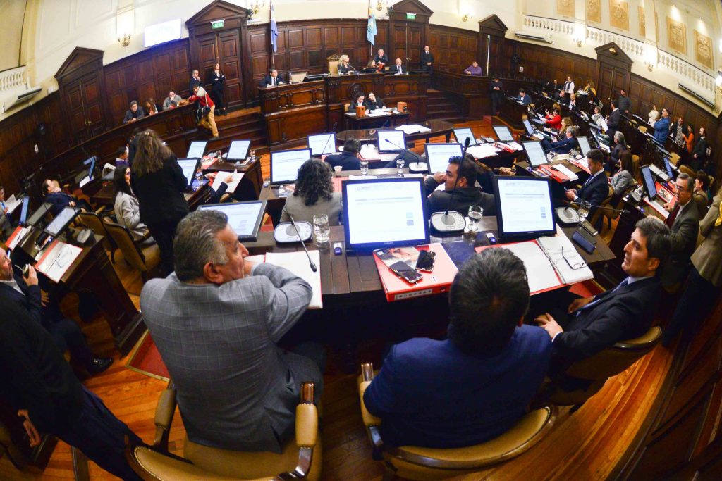 sesión senado 14 de mayo