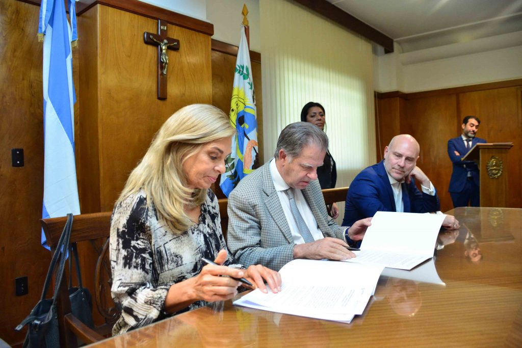 Firma convenio