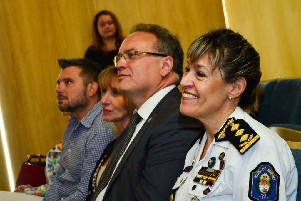 Reconocimiento Jaliff a policía