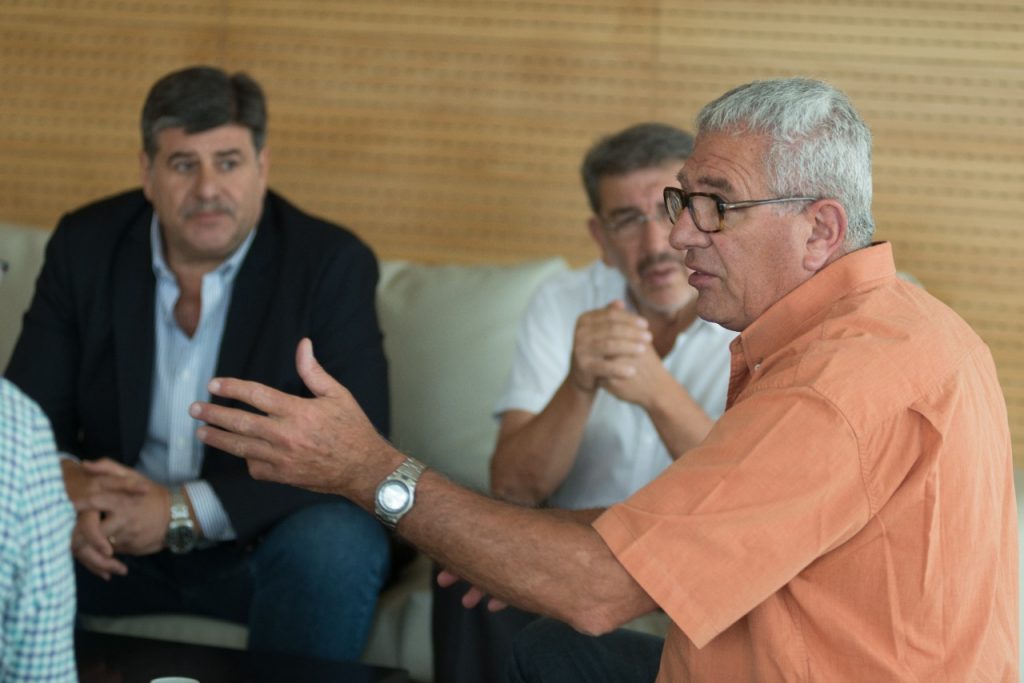 Abed con productores de San Juan