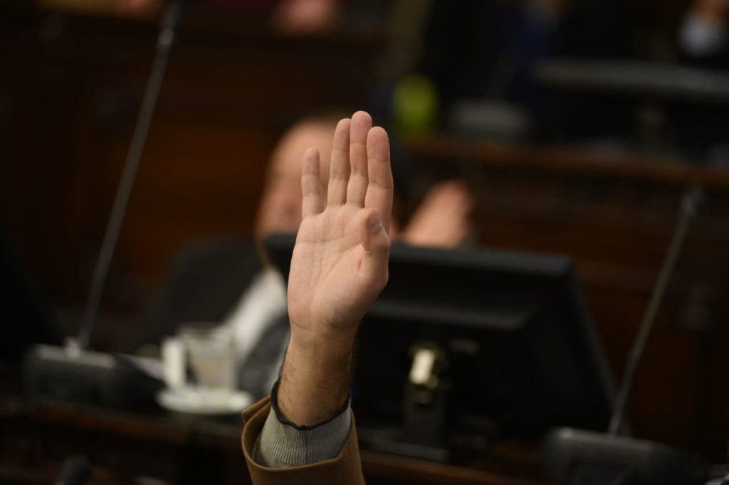 jura autoridades senado anticipo