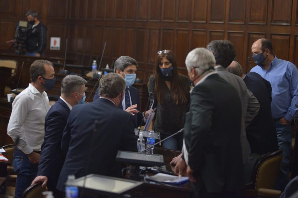 El Senado aprobó el presupuesto con cambios y vuelve a Diputados