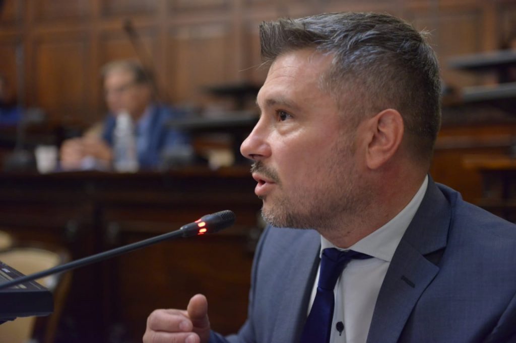 Es ley el plan para reactivar el sector hidrocarburífero