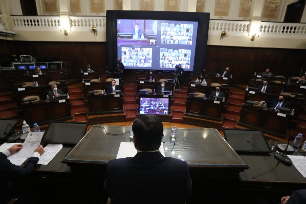 Sesiones Ordinarias 181