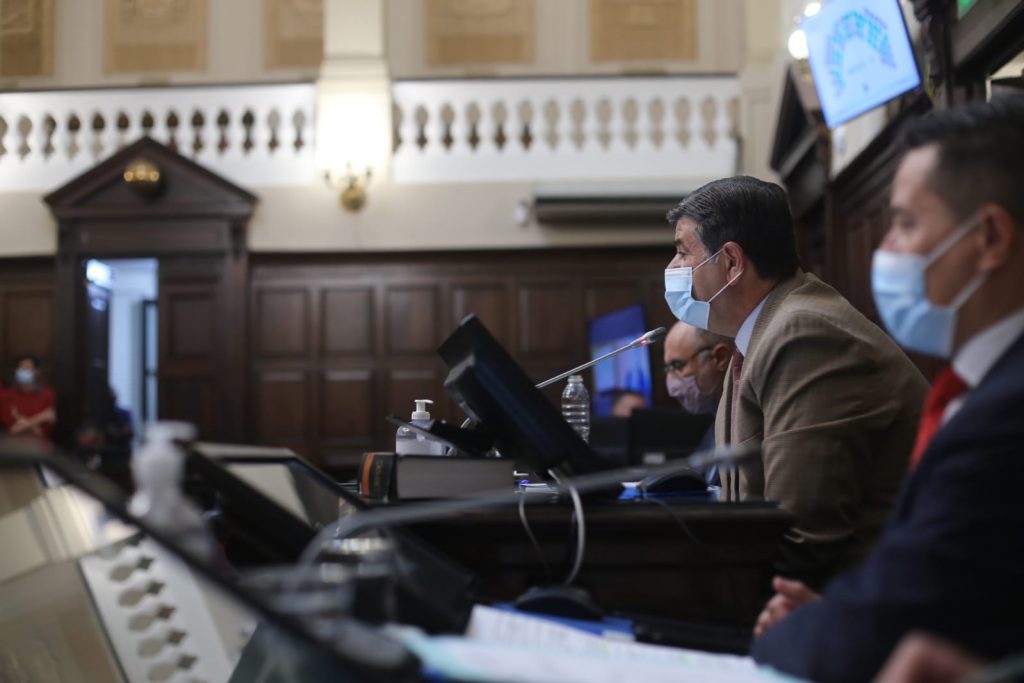 sesión senado abril