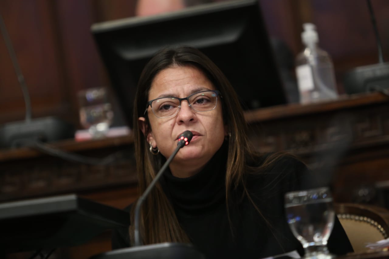 ratificación de distintas actas paritarias