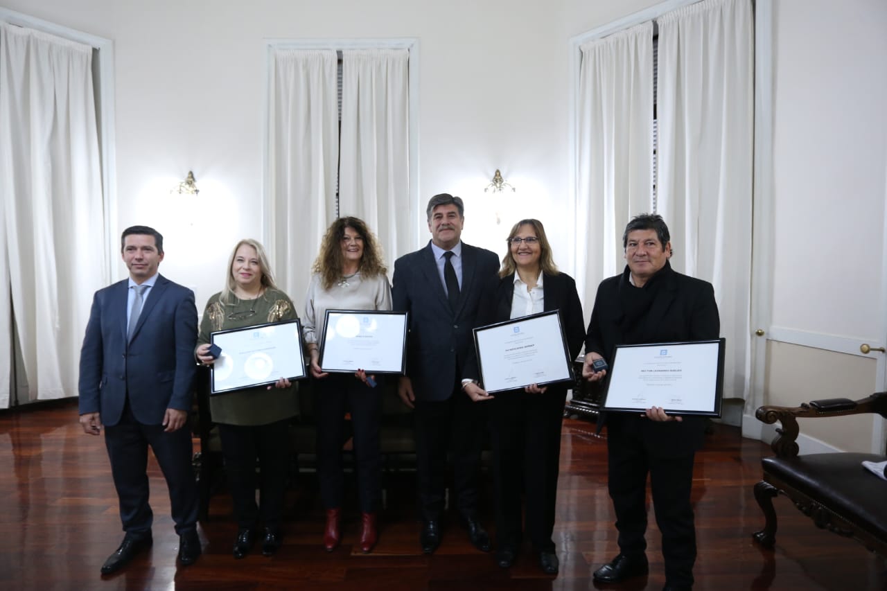 empleados por sus 25 años de servicio