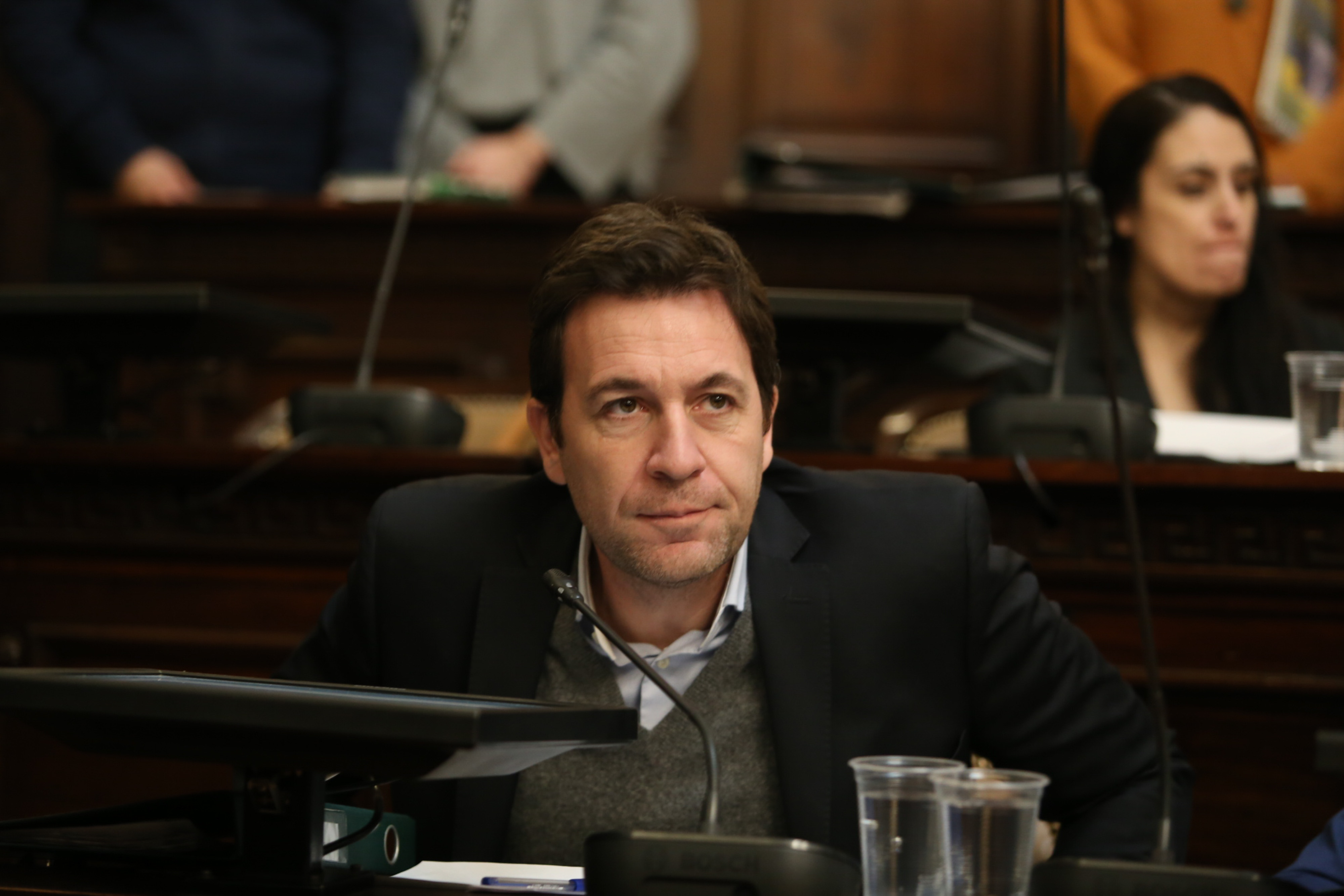 reparación de una carpeta asfáltica para el sur provincial
