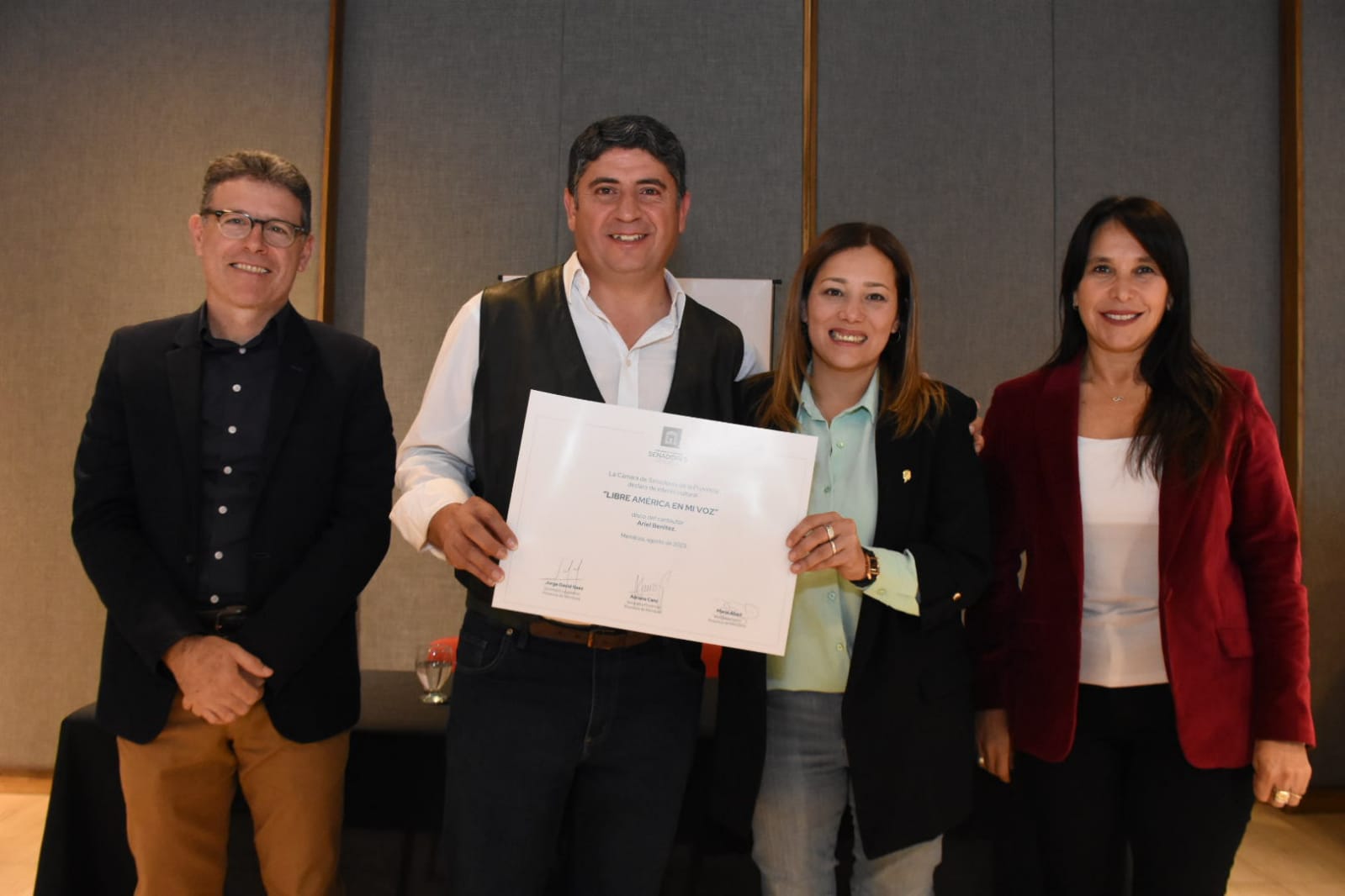 Reconocen al cantautor mendocino Ariel Benitez