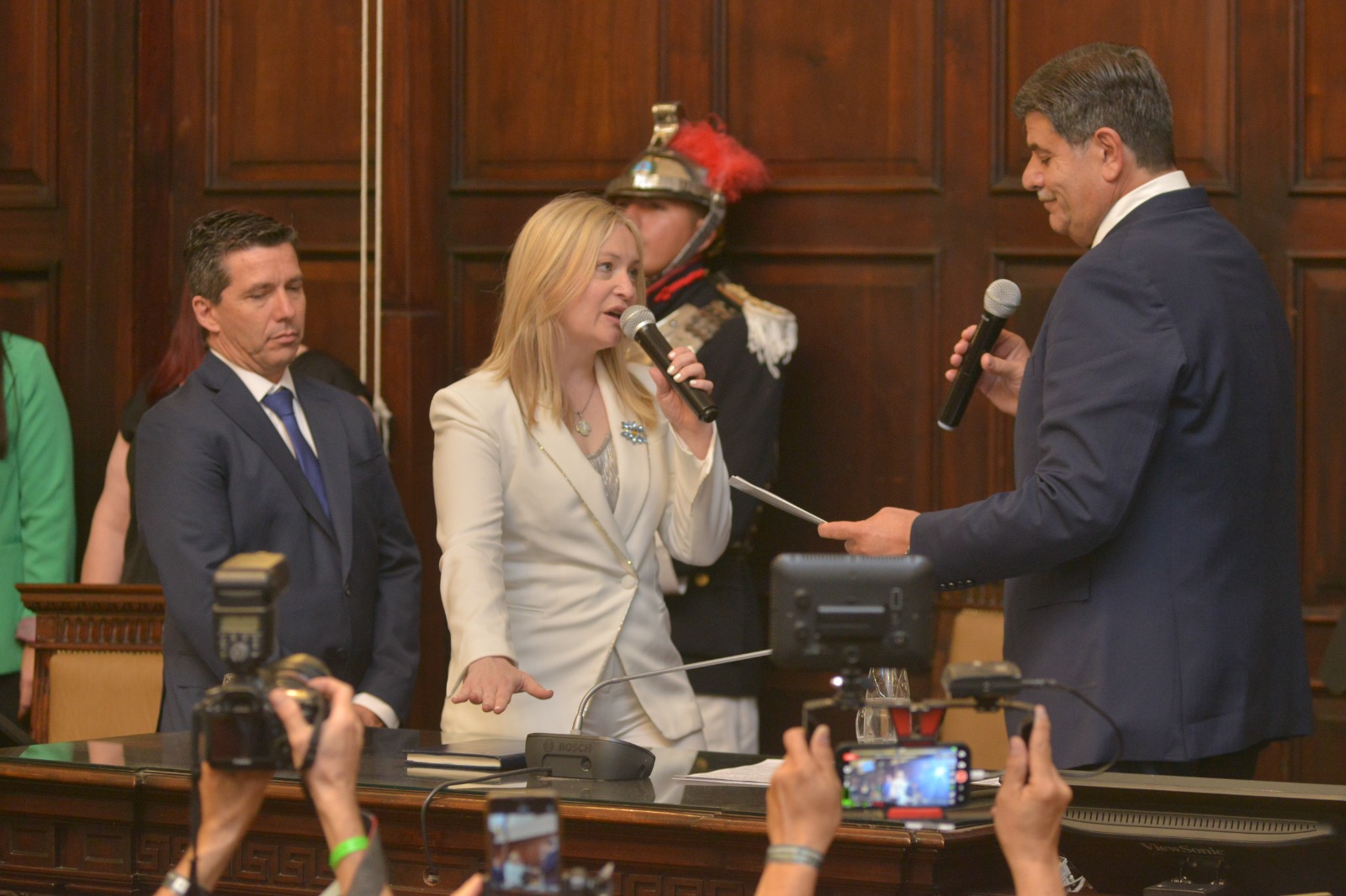 Cornejo y Casado juraron como Gobernador y Vice de Mendoza