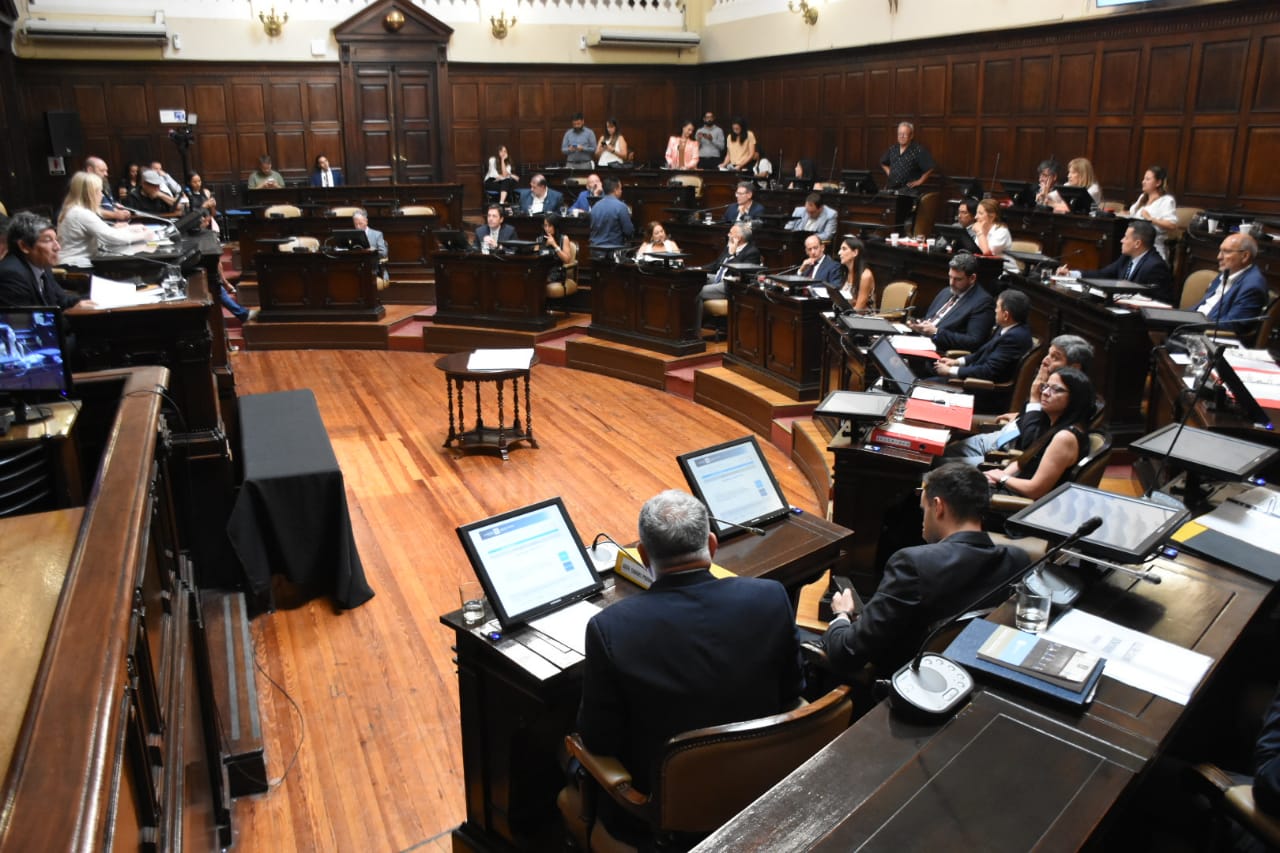cuatro legisladores mendocinos 