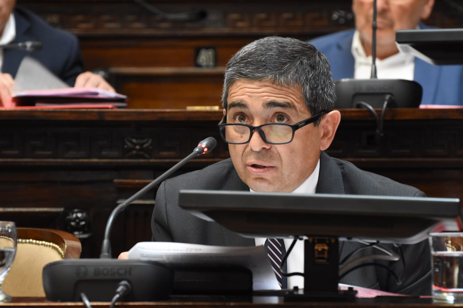 Modifican la Ley que regula el ejercicio de la Escribanía