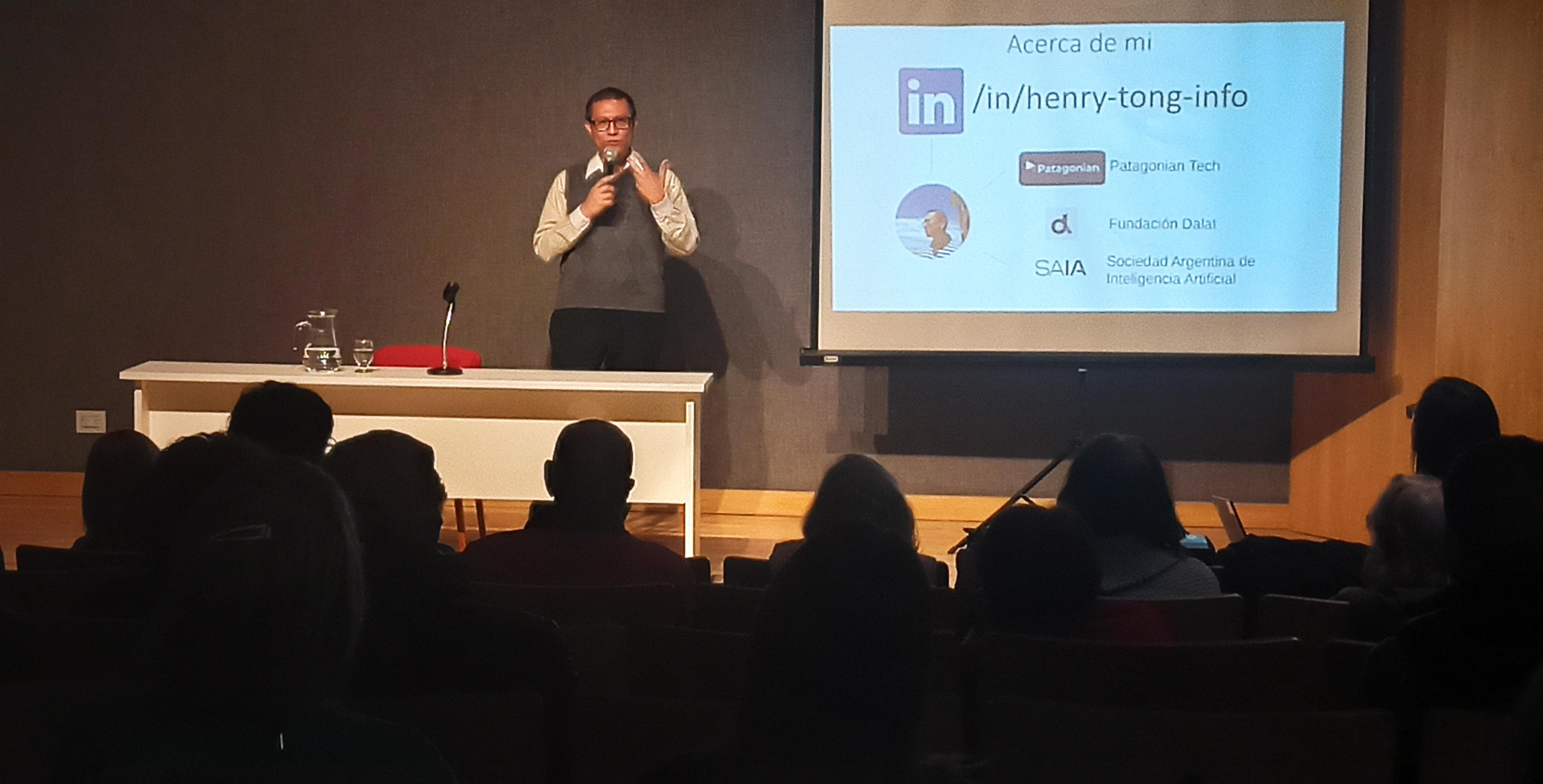 Ciclo de Charlas Abiertas sobre Inteligencia Artificial y Educación