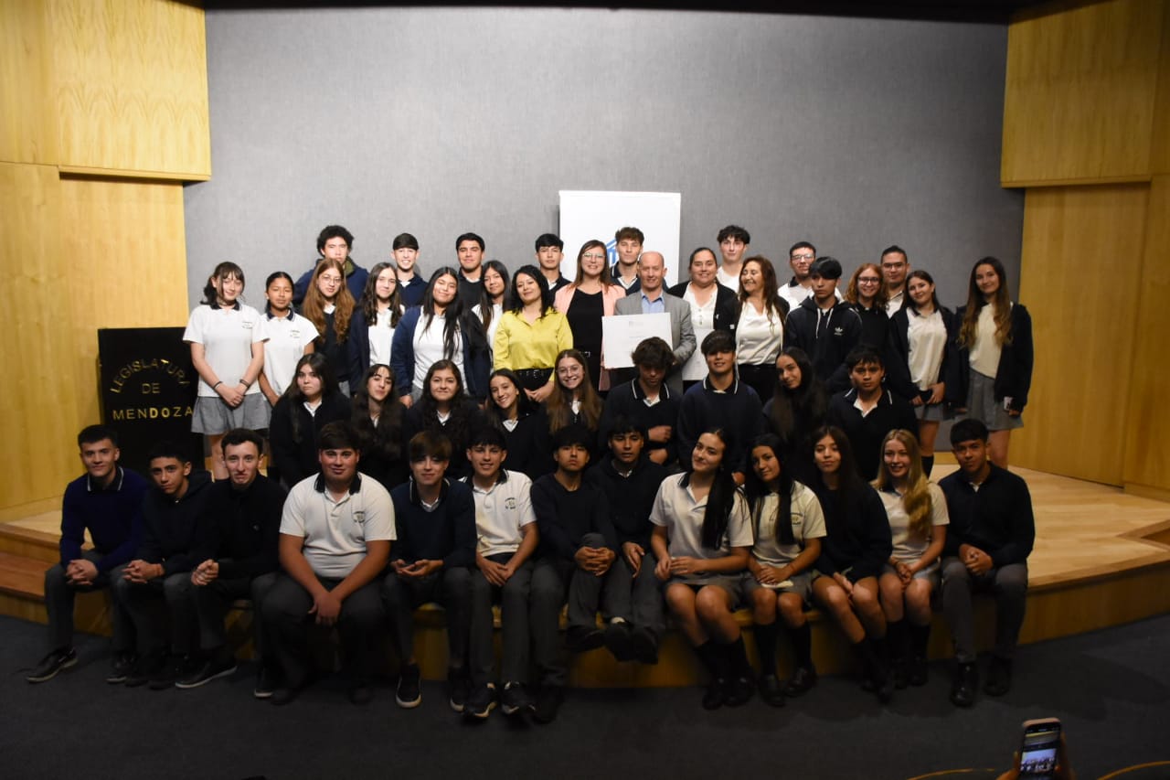 Reconocimiento al proyecto educativo “Buena Compañía” 