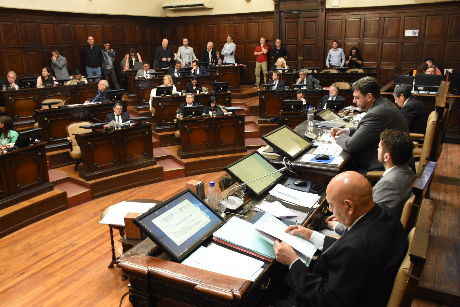 El Senado aprobó diversos proyectos durante su sesión de tablas
