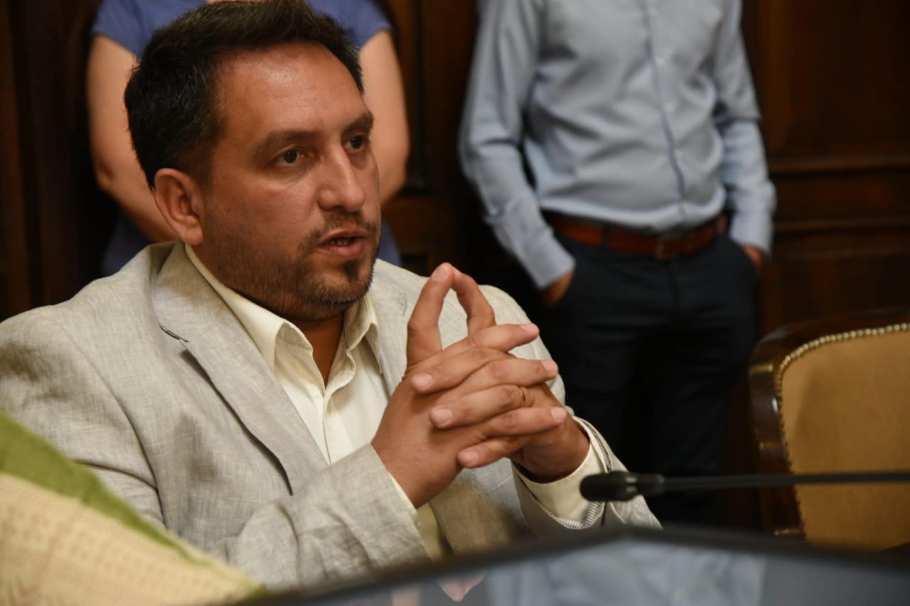 El Senado reconocerá a un productor de obras teatrales
