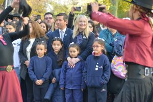 La Legislatura de Mendoza se vistió de celeste y blanco para celebrar la Promesa a la Bandera
