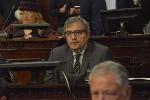 busca sancionar la negligencia estatal en casos de “denegación tácita”
