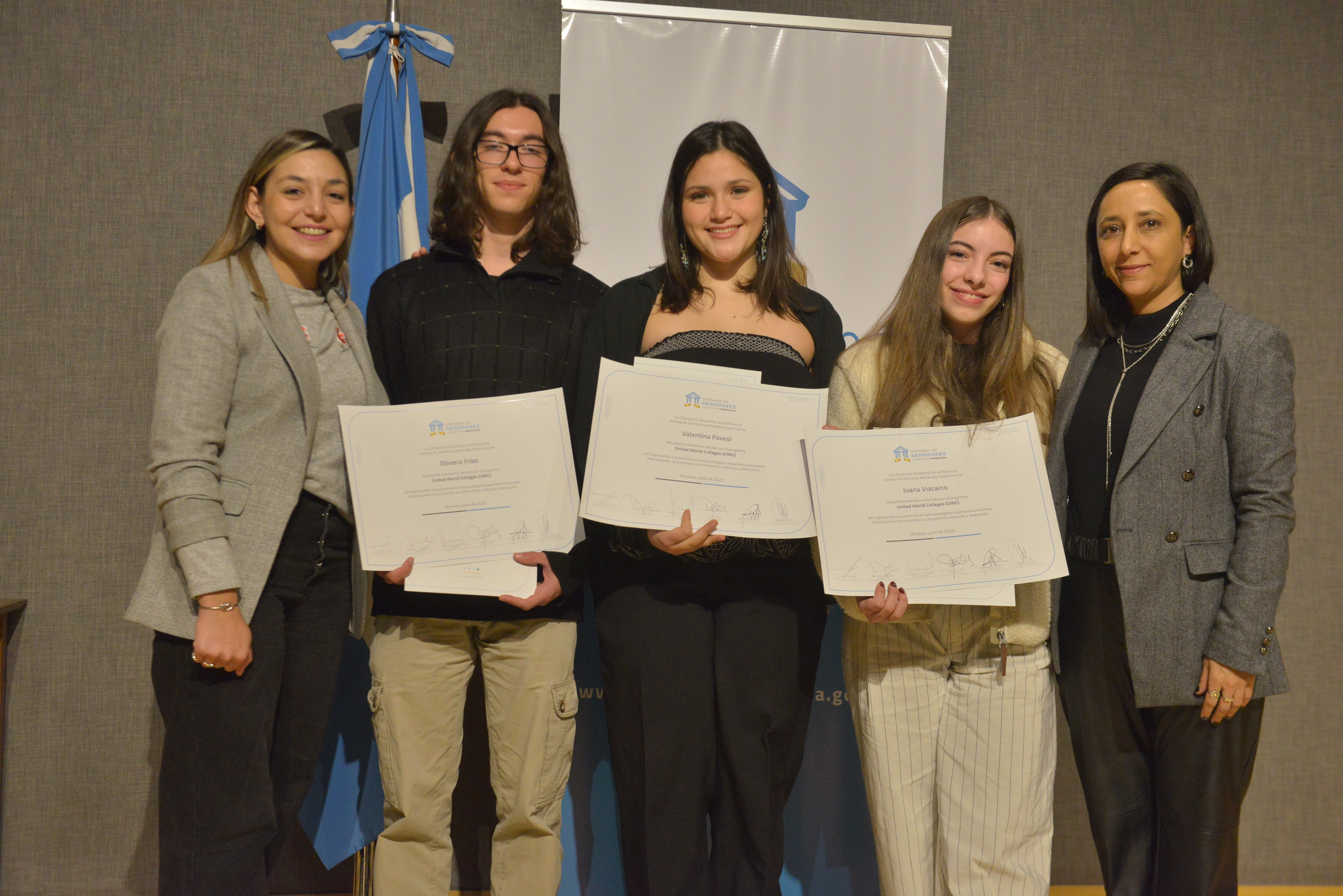 estudiantes mendocinos que participarán en un programa internacional de excelencia