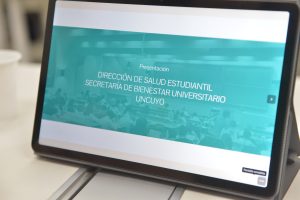 Investigadores de la UNCUYO expusieron en la Legislatura sobre el impacto del juego digital en jóvenes universitarios