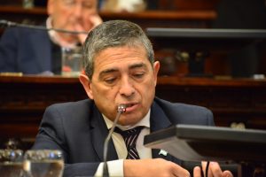 Aprueban un proyecto para que estudiantes secundarios realicen la Promesa de Lealtad a la Constitución Nacional y Provincial
