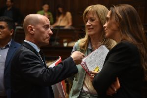 protección de su patrimonio cultural y reconoce las tradiciones vivas
