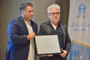 Laureano Manson por su aporte a la comunicación, a la educación y al cine mendocino