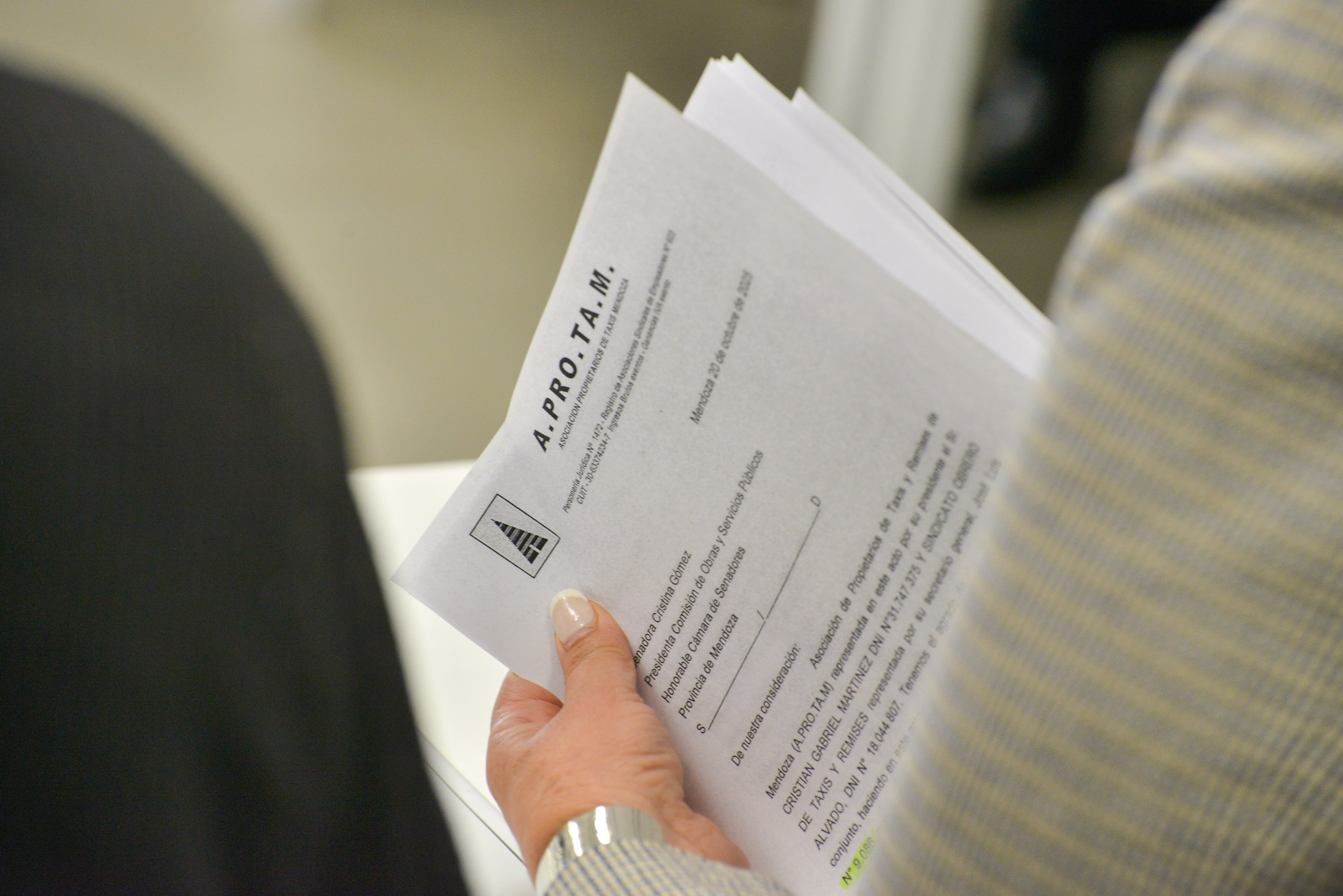 El Senado dio despacho al proyecto que regula el transporte a través de plataformas electrónicas