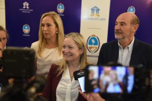 ley para regular la coexistencia entre cultivos y fortalecer la producción de semillas de alta calidad