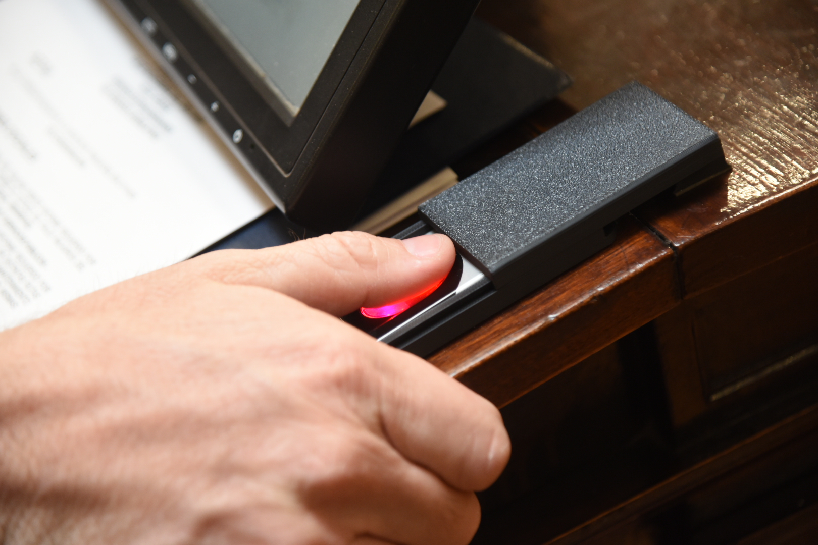 donaciones de inmuebles para mejorar el servicio de agua potable en Lavalle y San Carlos